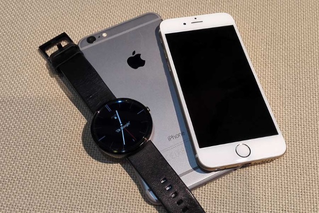 Владельцы iPhone и iPad смогут пользоваться «умными часами» на Android Wear