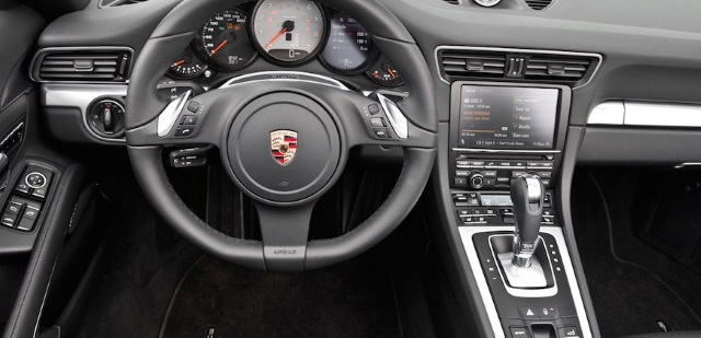 Новые модели автомобилей Porsche будут оснащаться системой CarPlay