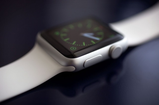 Почем сейчас можно купить Apple Watch в России?