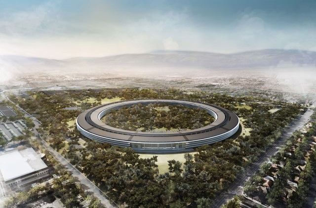 Продвижение в строительстве нового кампуса Apple засняли с высоты птичьего полета