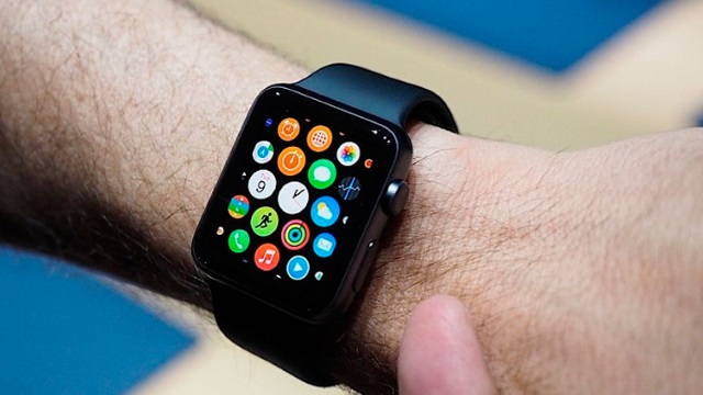 Пользователи Apple Watch не смогут устанавливать собственные изображения в качестве фона