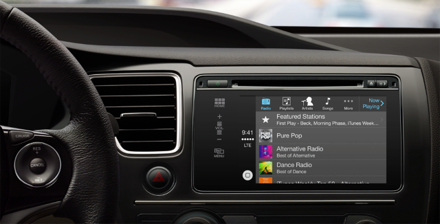 Автомобильная система CarPlay стала официально доступна в России