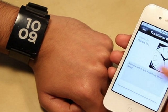 Apple начала ограничивать приложения с поддержкой Pebble Watch