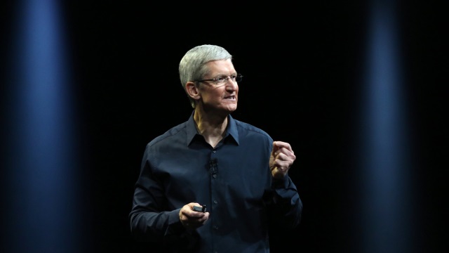Тим Кук: эксперты оценивают себестоимость iPhone неправильно