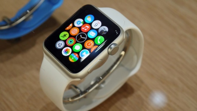 Как переименовать Apple Watch?