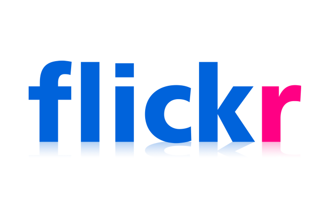Обновление Flickr до версии 4.0 предлагает заменить приложения камеры и галереи