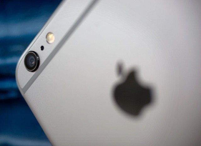 Apple может выпустить новые iPhone уже в августе
