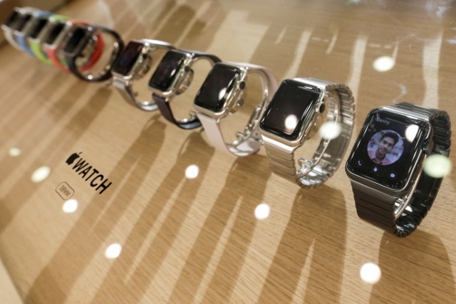 Рекордных продаж Apple Watch в России не ожидается