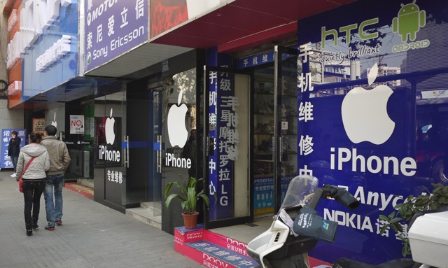 В Китае закрыли фабрику по производству поддельных iPhone