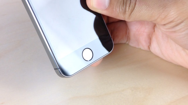 Когда Apple выпустит iPhone с защитным сапфировым стеклом?