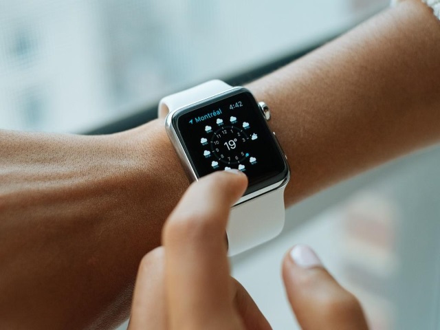 Прогнозы по продажам Apple Watch снижены