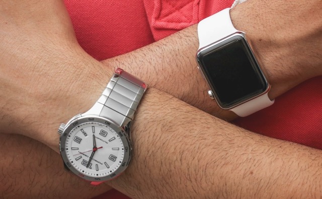 Продажи обычных часов после запуска Apple Watch упали на 12%