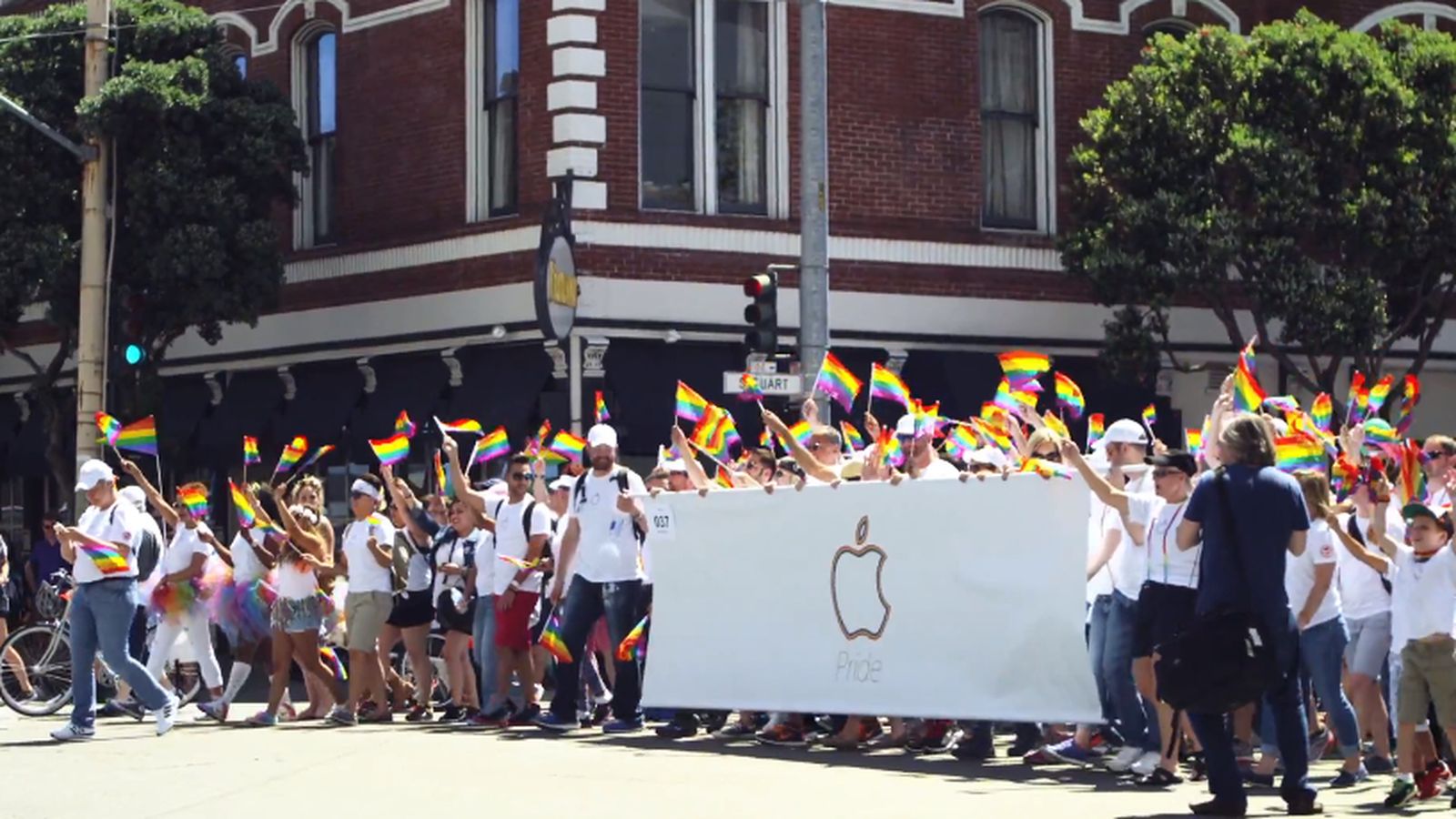 Apple названа лучшим работодателем для представителей ЛГБТ