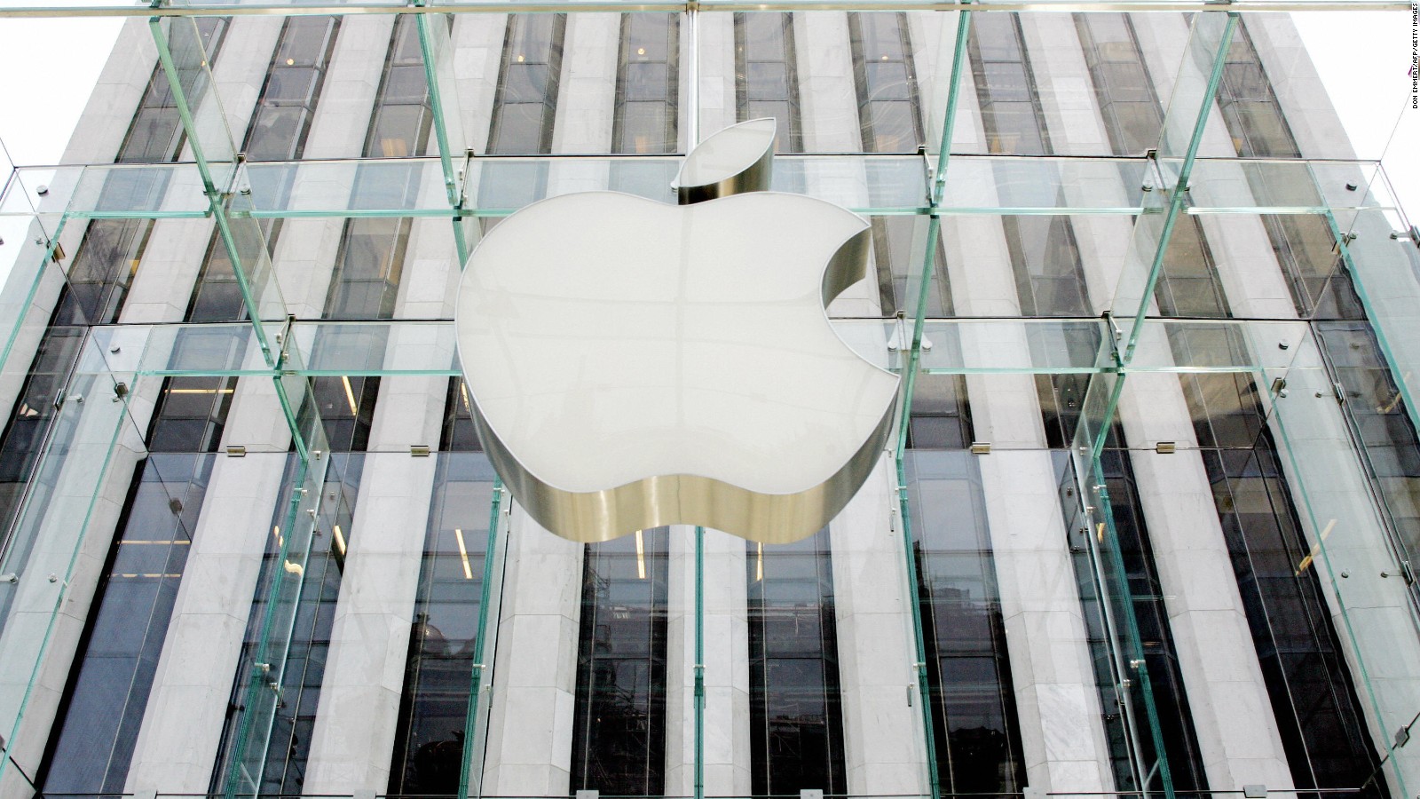 Стоимость акций Apple Inc. упала до показателей 2014 года