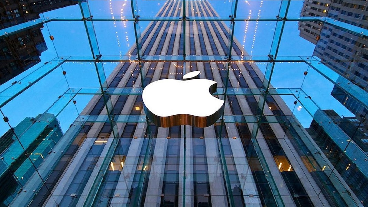 Акции Apple за 2015 год подешевели почти на 5%