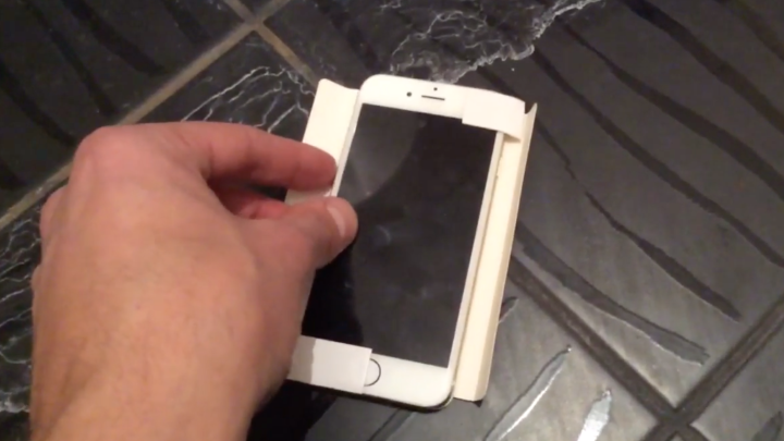 4-дюймовый iPhone запечатлели на видео