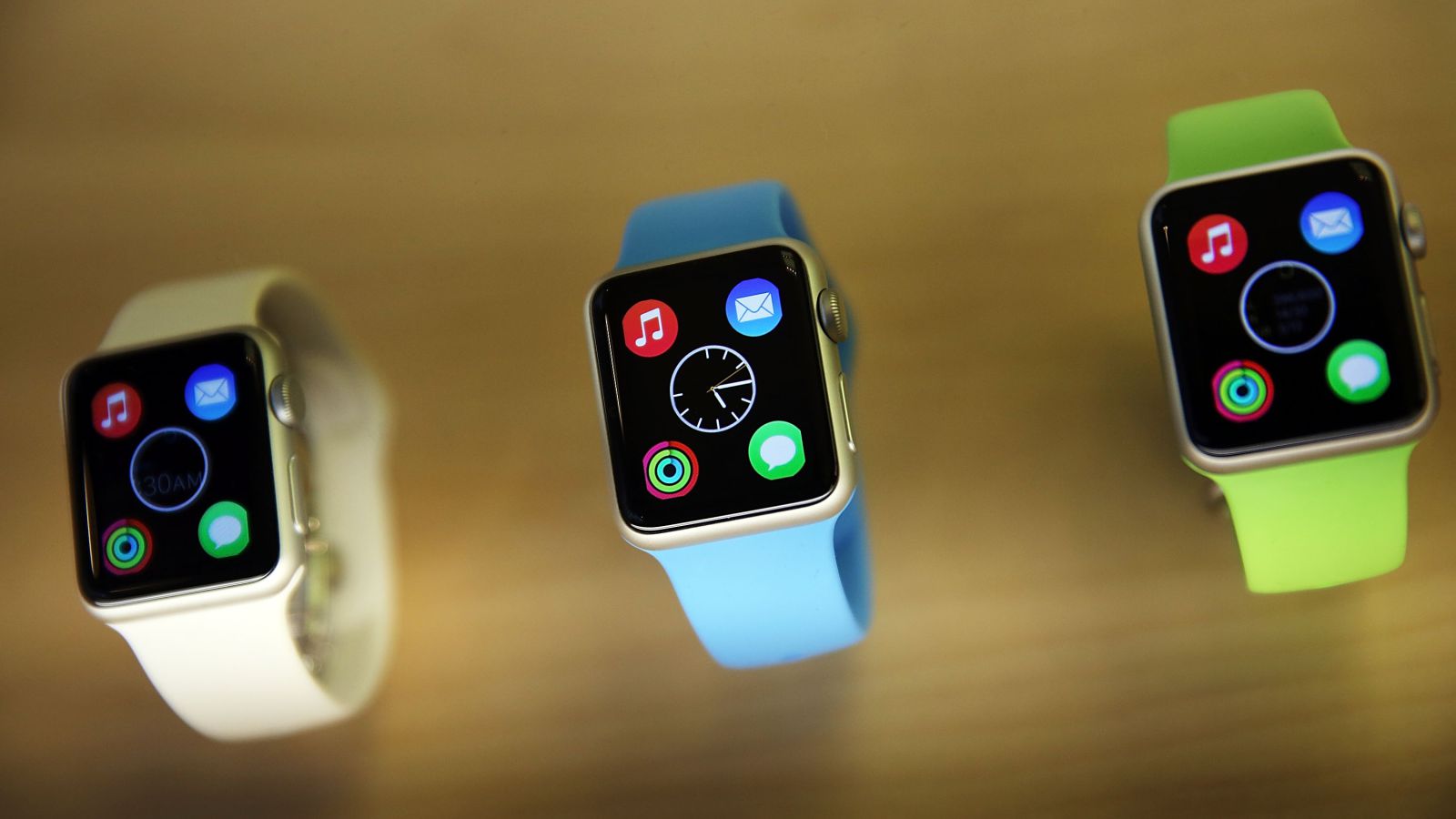 Американские ритейлеры в срочном порядке распродают Apple Watch