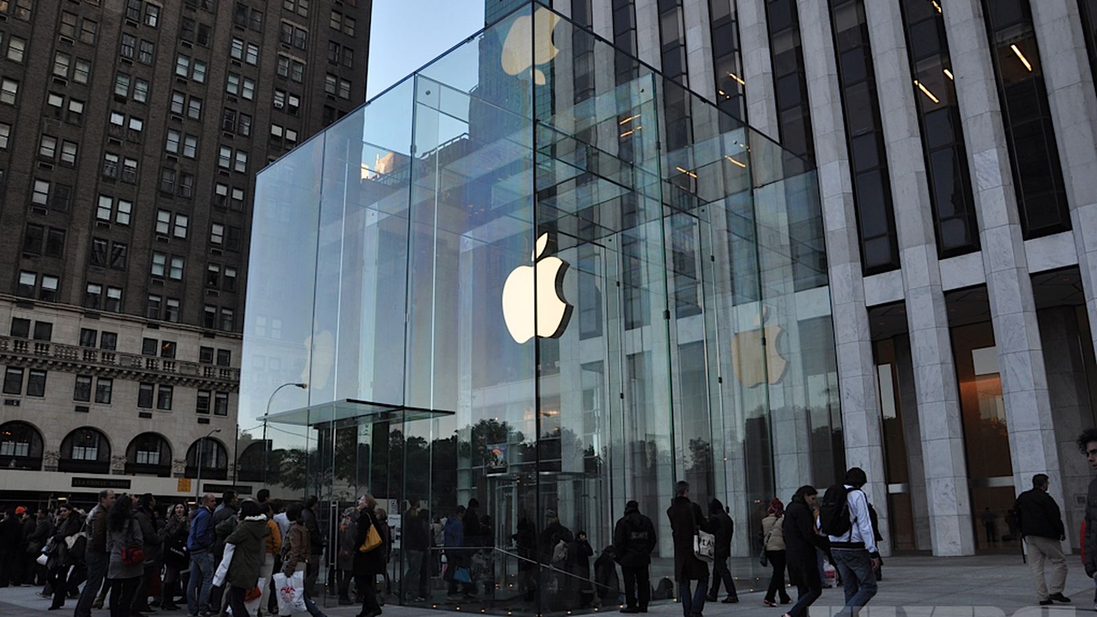 Apple готовится открыть десяток новых Apple Store по всему миру