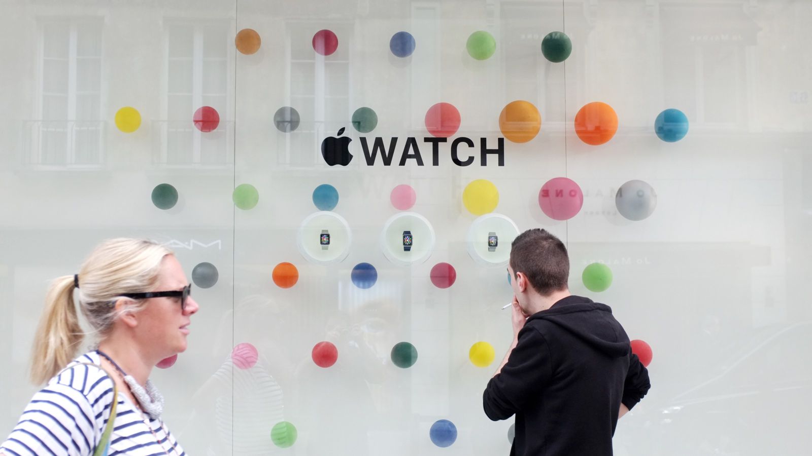 Apple Watch заняли 2/3 рынка носимой электроники