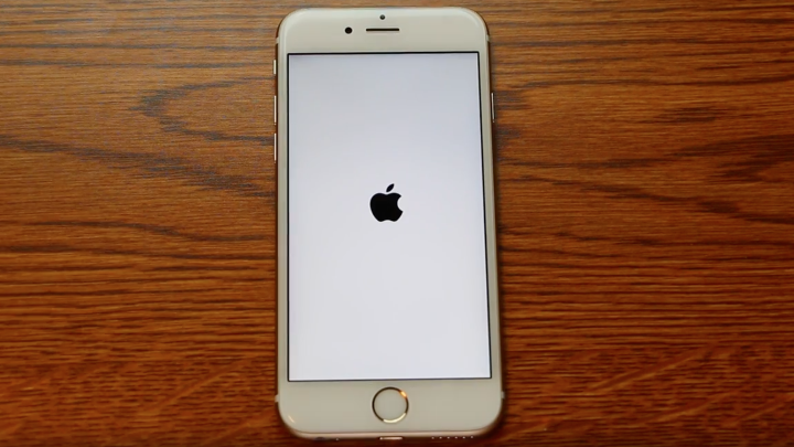 Apple пообещала исправить ошибку с перестановкой даты на iPhone в следующем обновлении