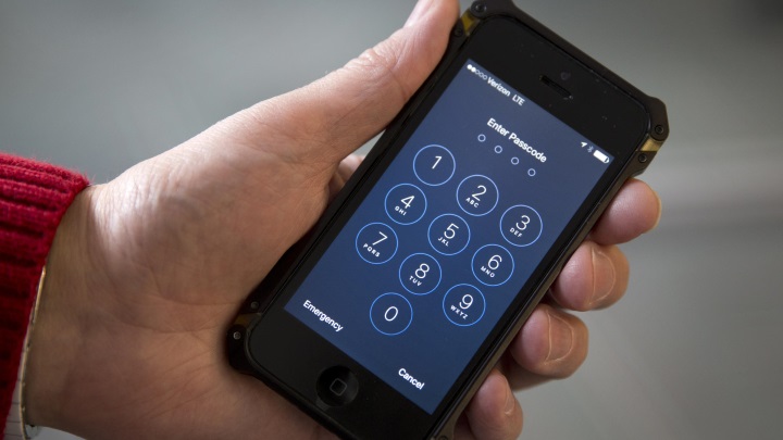 Доступ к личным данным пользователей iPhone теперь хотят получить и власти Евросоюза