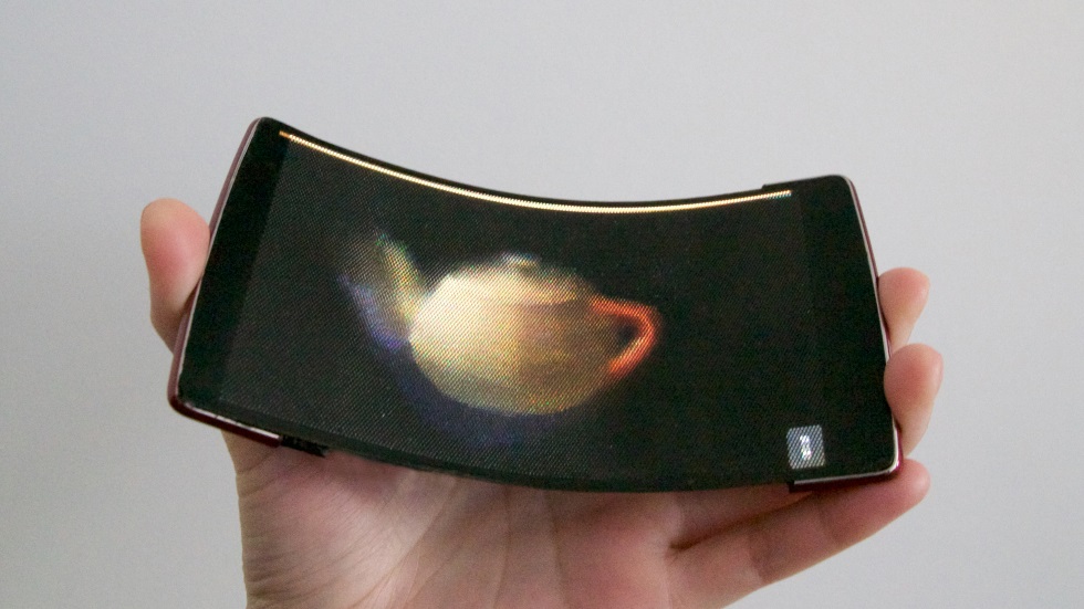 HoloFlex — первый в мире гибкий голографический смартфон