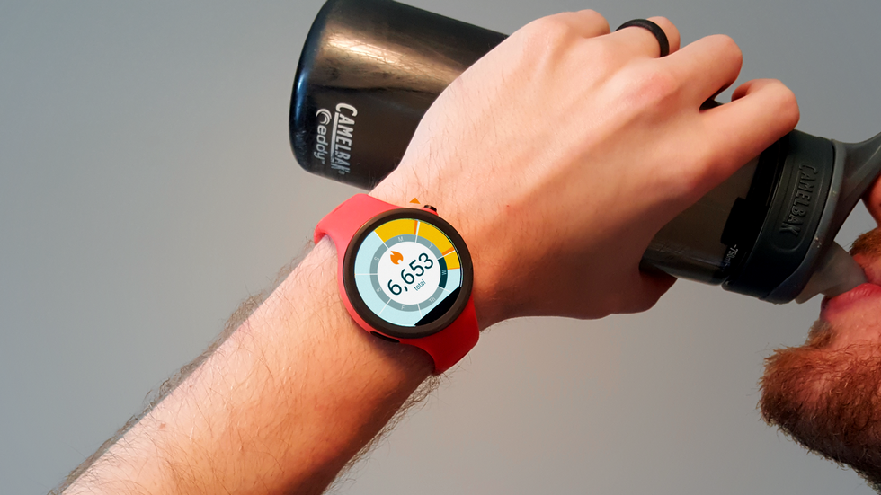 Xiaomi представила смарт-часы для спортсменов Amazfit