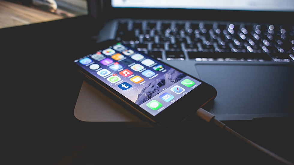 Как передать файлы с компьютера на iPhone и iPad