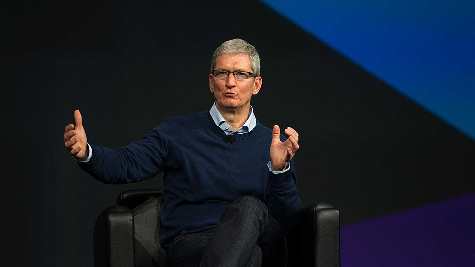 Тим Кук продал 30 000 акций Apple на сумму $3,6 млн