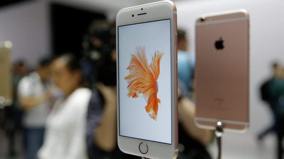 iPhone впервые не стал самым популярным смартфоном в Китае