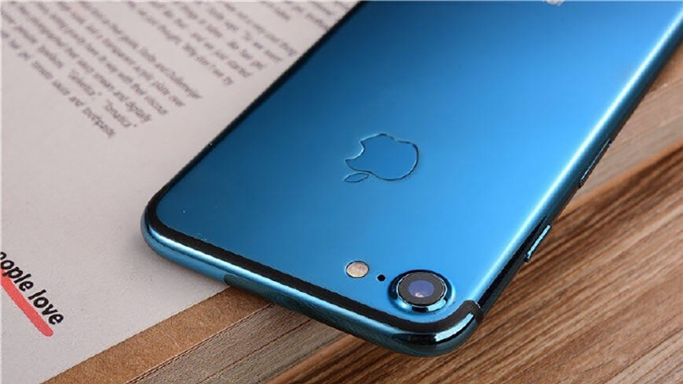 iPhone 7 в новом цвете Blue Shade показались на фото