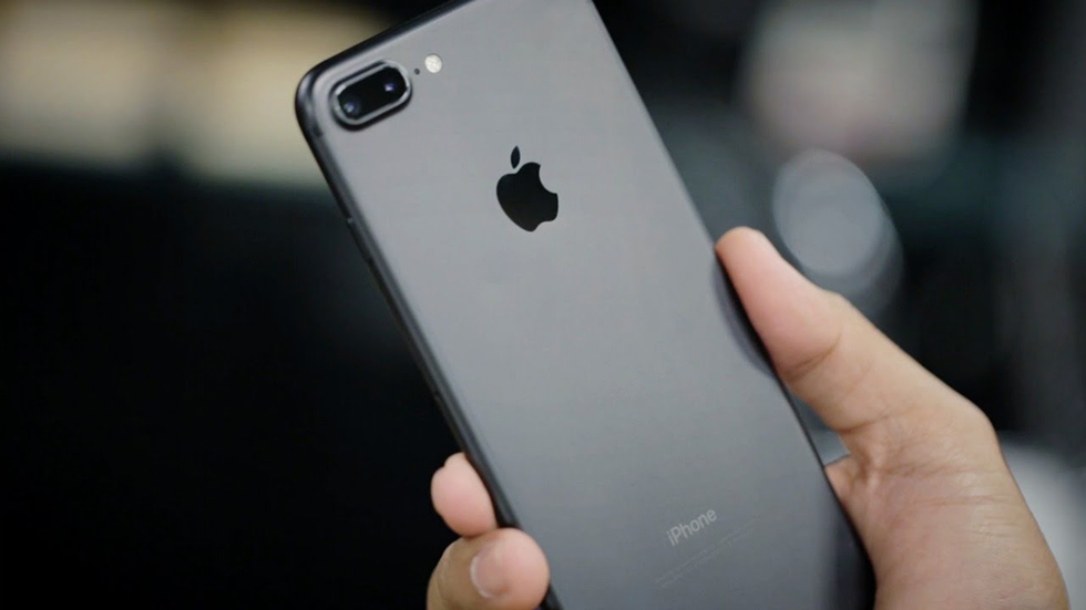 Аналитик: iPhone 7 не сдает позиции, несмотря на скорый выход iPhone 8