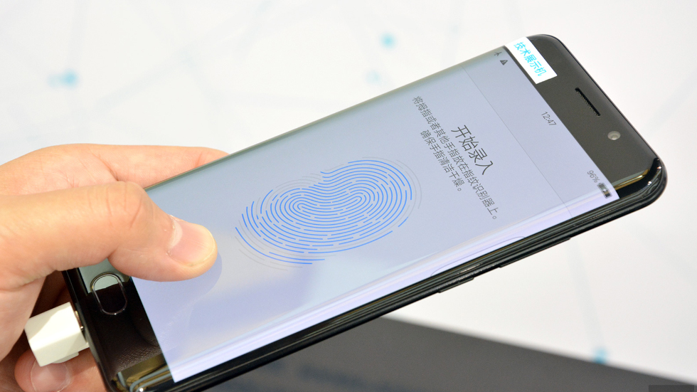 Qualcomm представила сканер отпечатков «под экран», но iPhone 8 его не получит