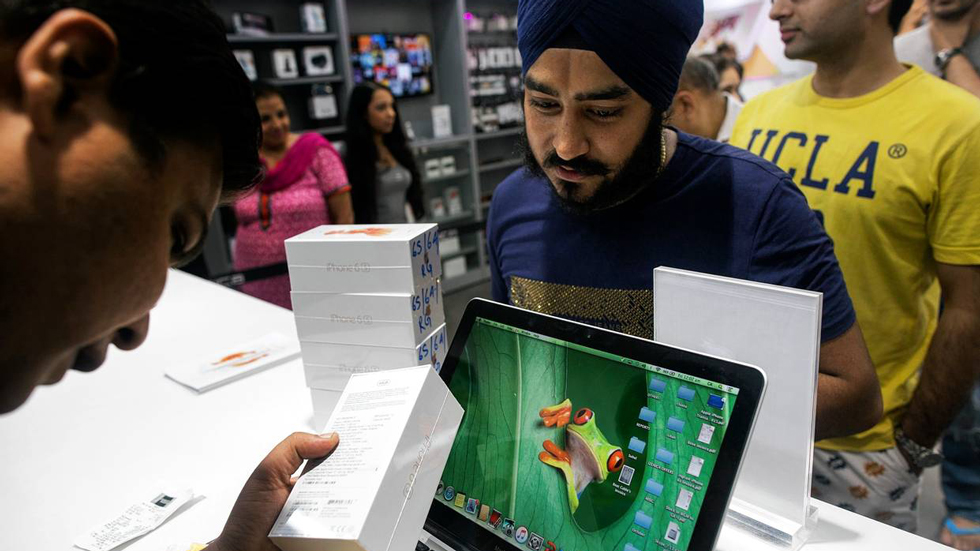 В Индии подешевела техника Apple