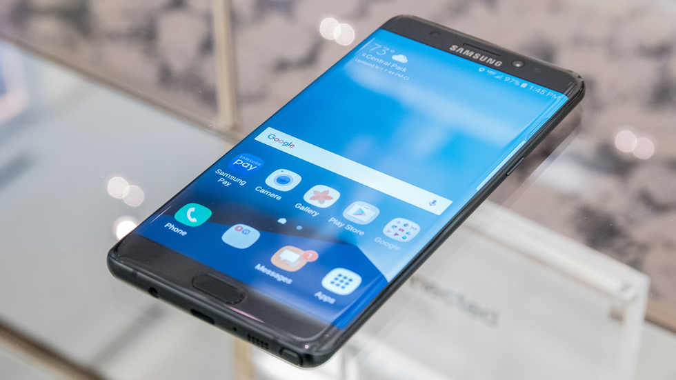 Samsung Galaxy A8 (2018) из среднего ценового диапазона будет впечатлять (фото)