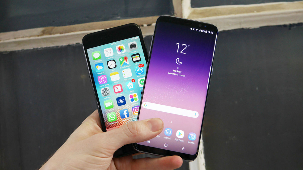 Galaxy Note 8 и iPhone 8 показали на одном фото