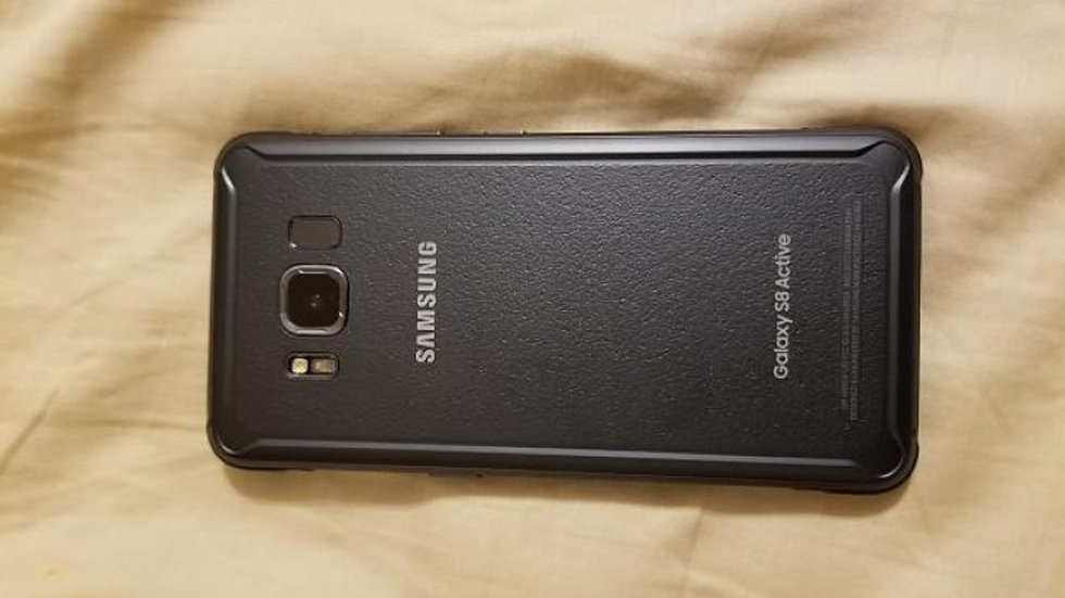 В интернет «утекли» фотографии Galaxy S8 Active