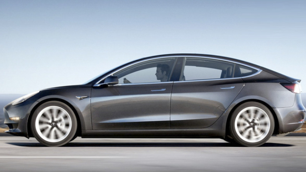 Для ускорения производства Tesla Model 3 компании нужны $1.5 млрд