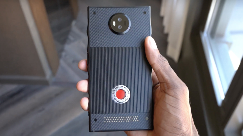 Red показала прототип Hydrogen One с голографическим дисплеем (видео)