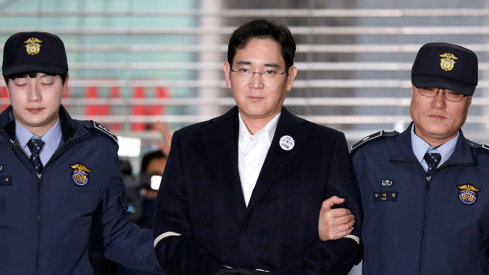 Вице-предизента Samsung приговорили к 5 годам тюрьмы