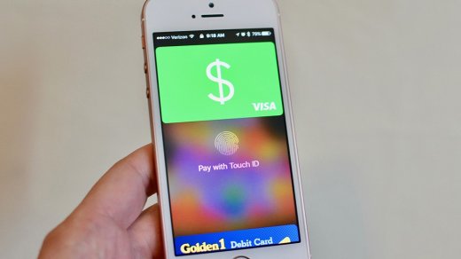 Функция для перевода денег по iMessage Apple Pay Cash появится в России