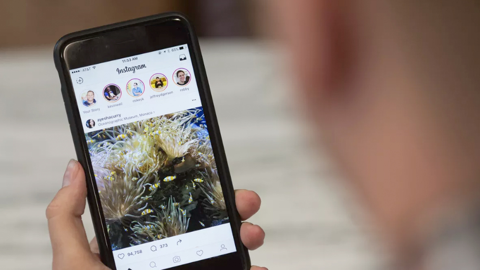 Instagram сделал доступными раздел «Истории» в мобильных браузерах