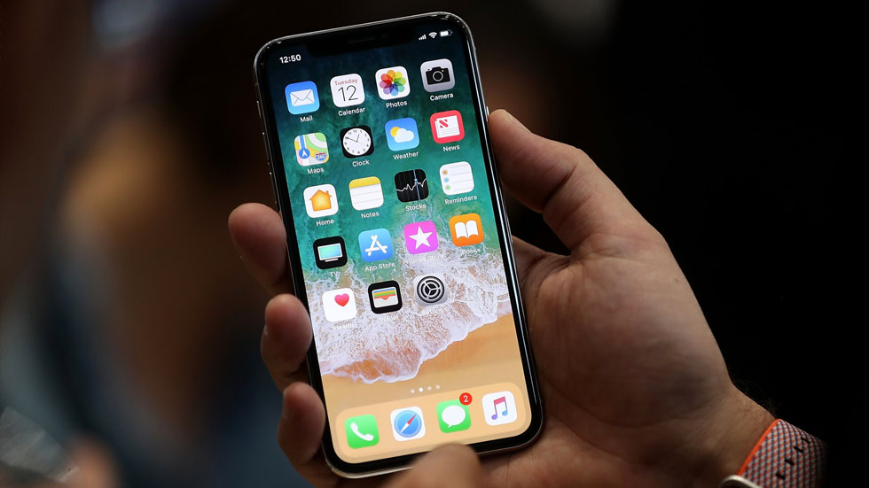 Apple назвала точное время открытия предзаказа и старта продаж iPhone X
