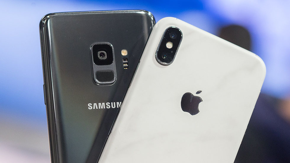 Samsung обвинили в наглом копировании Apple