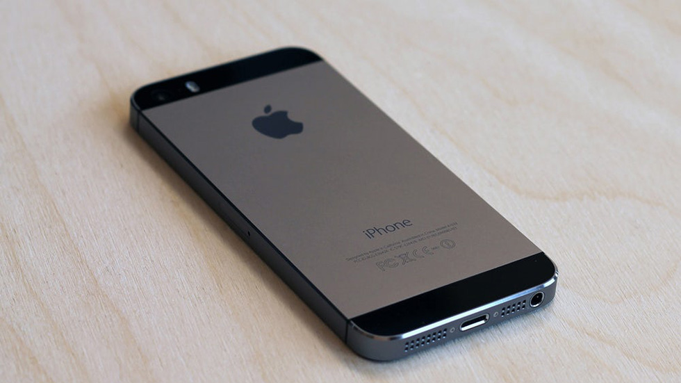 «Билайн» снизил цену легендарного iPhone 5s до 12 990 рублей