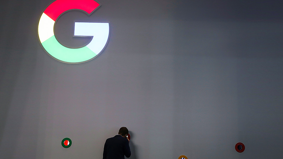 Google подозревается в слежке за миллионами пользователями iPhone