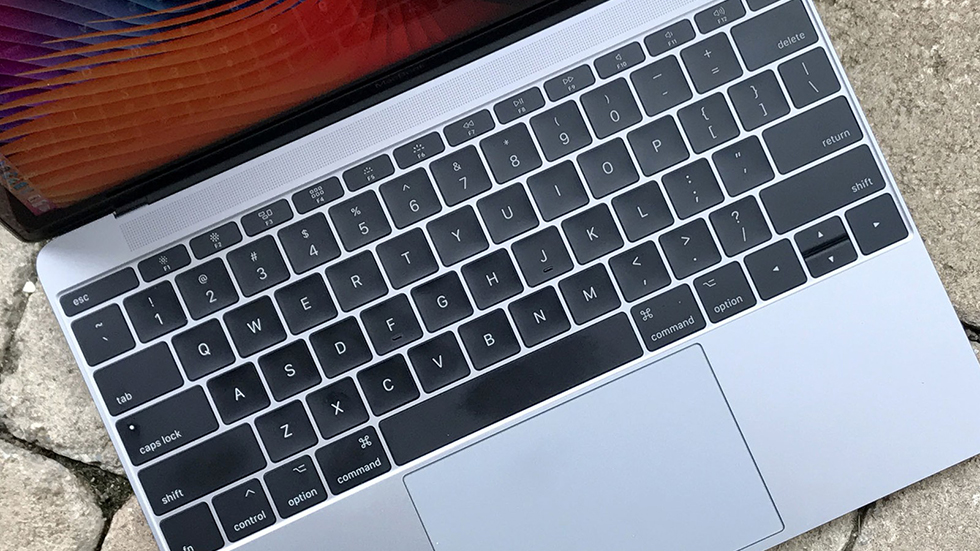Клавиатуры новых MacBook Pro ломаются в два раза чаще старых
