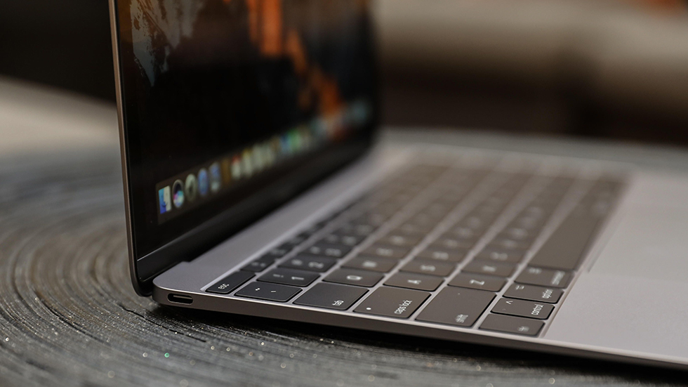 Apple выпустит самый дешевый MacBook в сентябре
