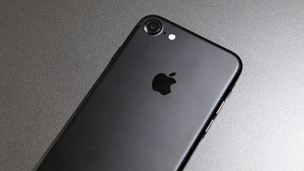 «Билайн» продает iPhone 7 «Как новый» с большими скидками и на специальных условиях