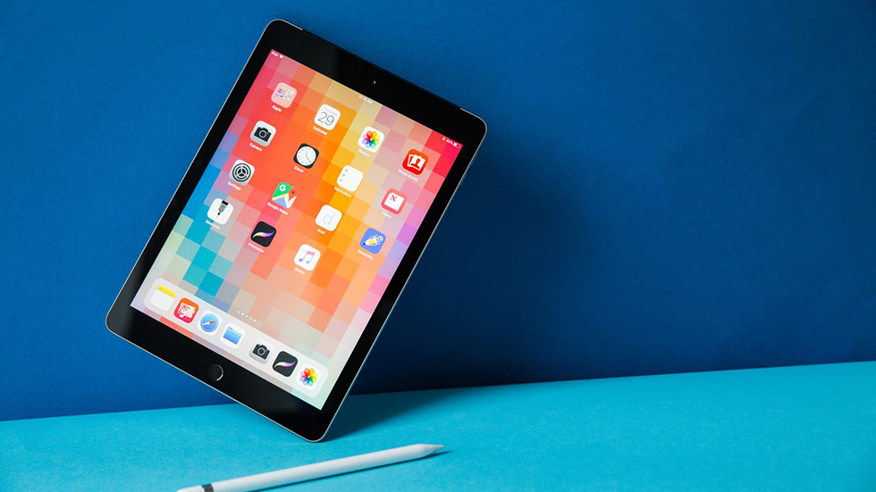 «Связной» мощно снизил цену на самый бюджетный iPad 2018